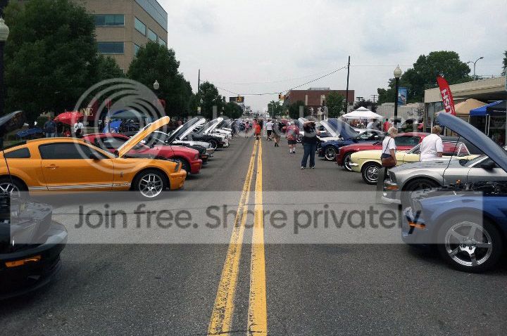 01-mustang-alley-woodward-2011_zpsd716d103.jpg