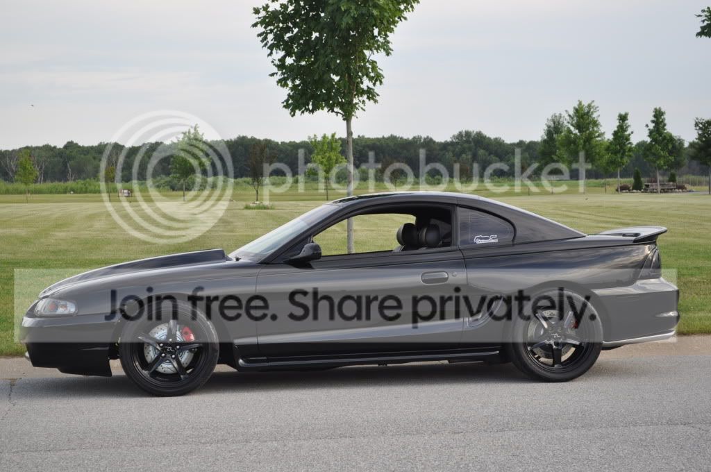 mustang057.jpg