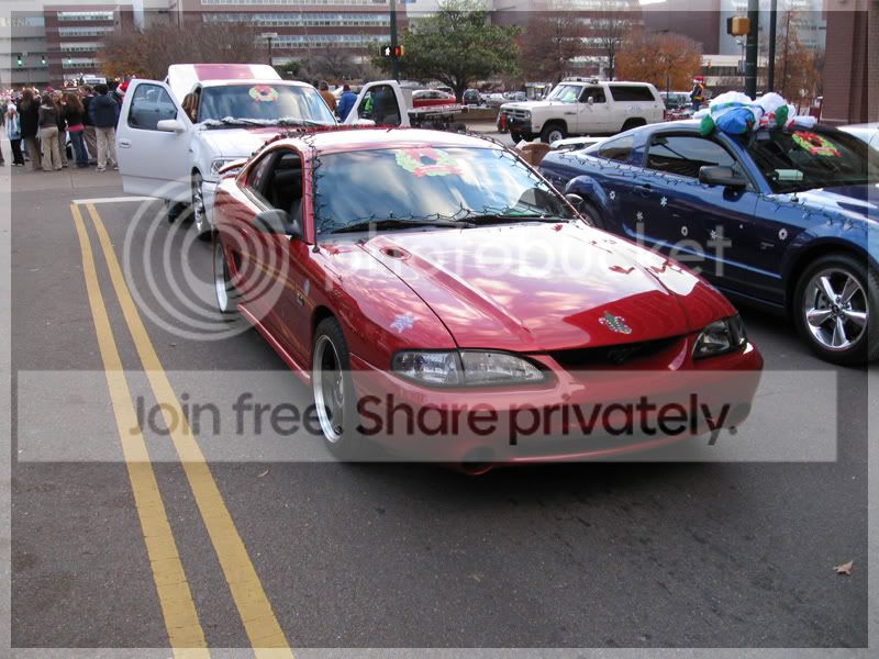 parade001.jpg