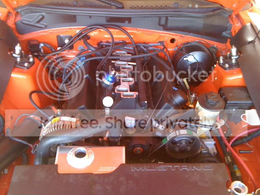 enginebaymay.jpg