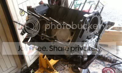 pistonsoilpump.jpg